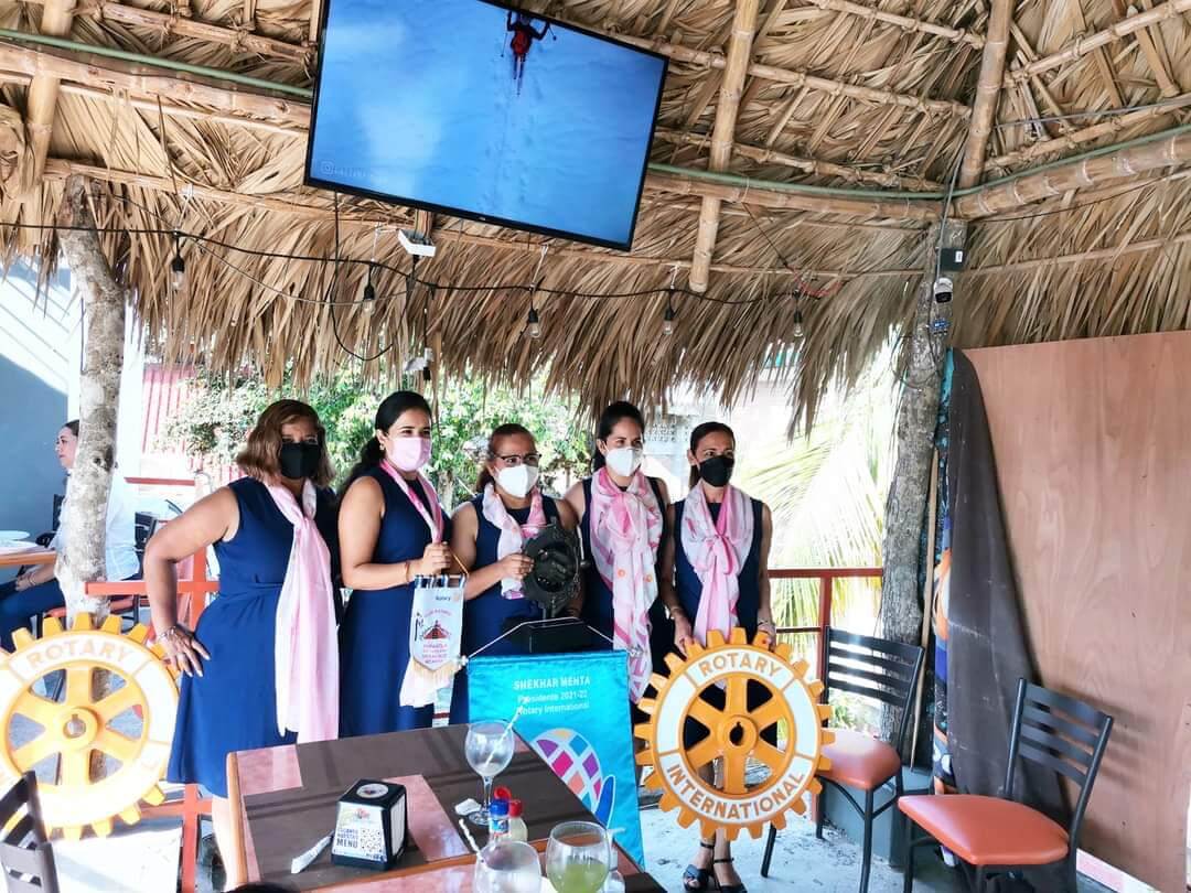 Obra de servicio Club Rotario Totonacapan Papantla 4